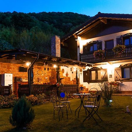 Casa Soseco Hotel Orşova Exterior foto